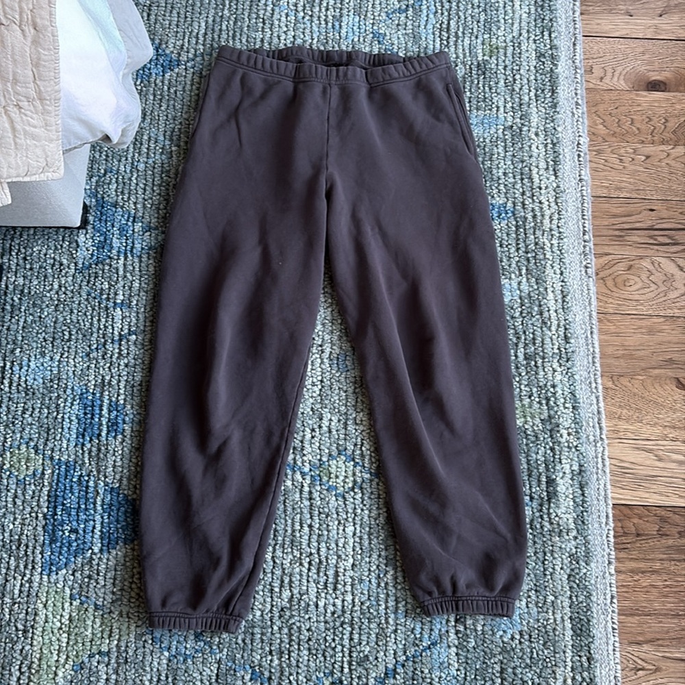 BROWN SKIMS SWEATPANTS!🤎